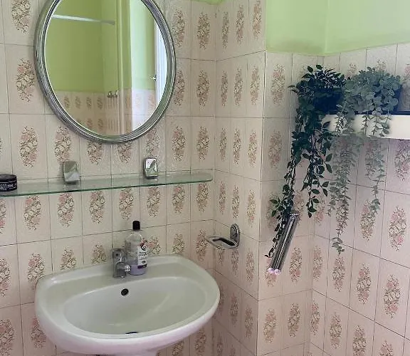 Apartament Small For Short *